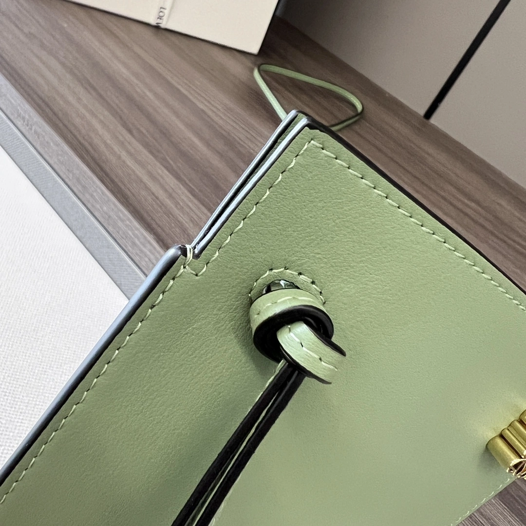 FlexibleFit Loewe Satchel Bags 72237