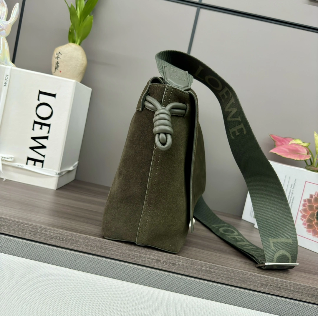 Loewe Satchel Bags ComfortFit 72085