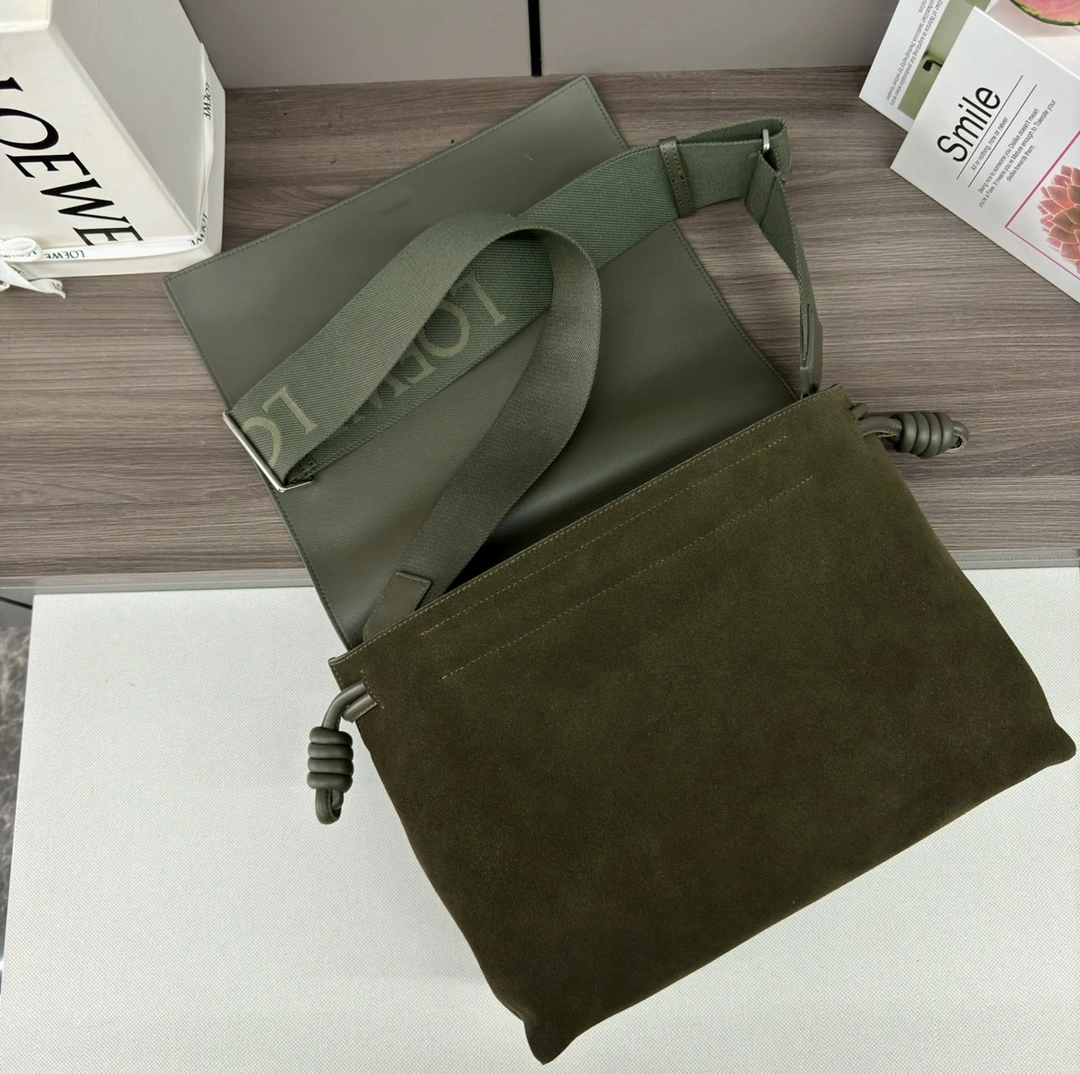 Loewe Satchel Bags ComfortFit 72085