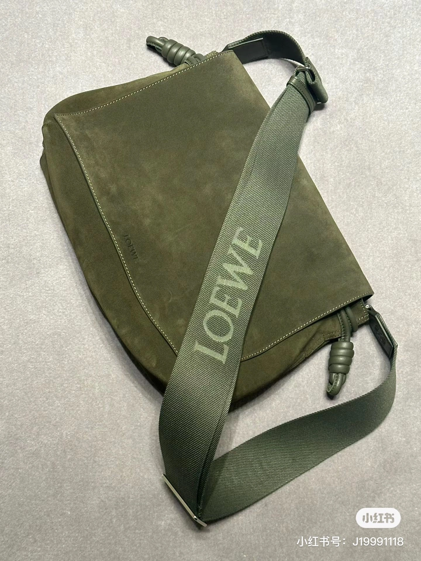 Loewe Satchel Bags ComfortFit 72085