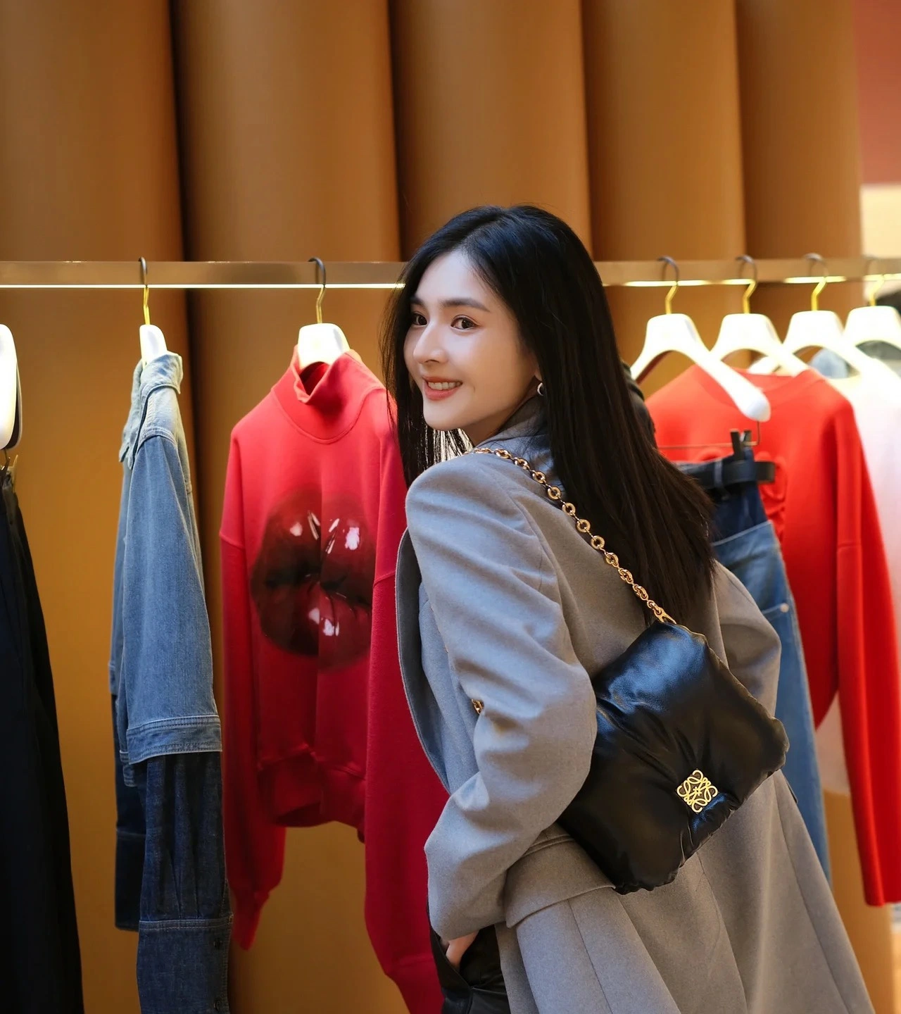 Loewe Satchel Bags Affordable 72082