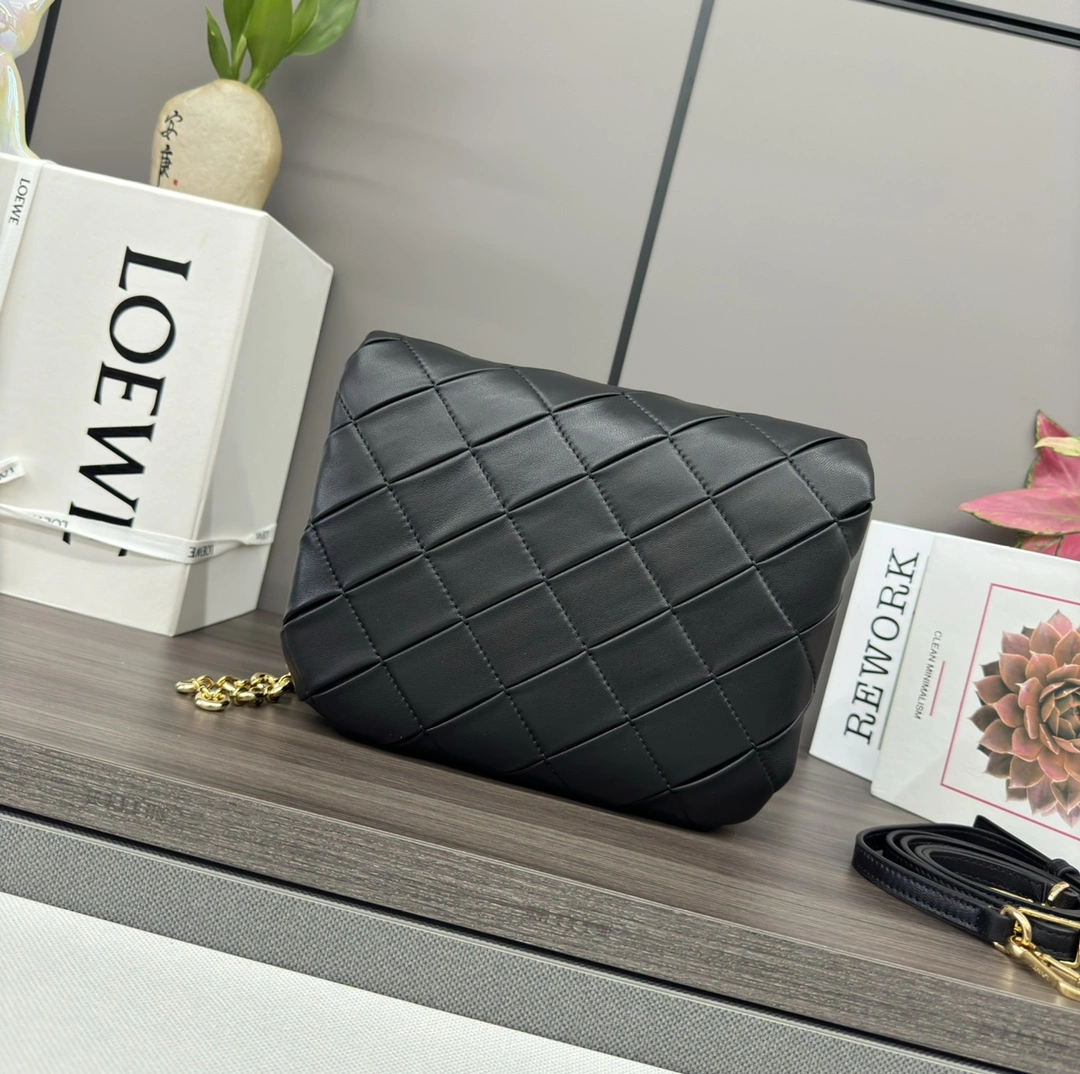 Loewe Satchel Bags Breathable 72086
