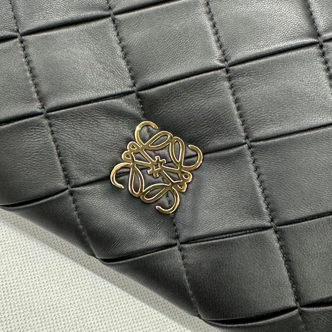 Loewe Satchel Bags Breathable 72086