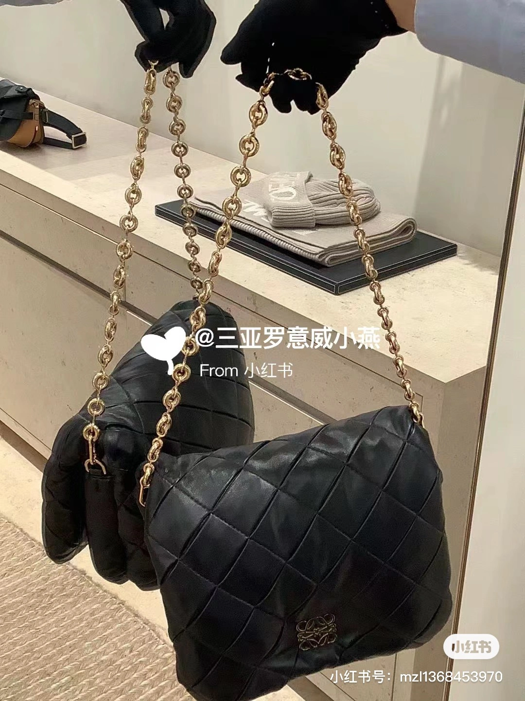 Loewe Satchel Bags Breathable 72086