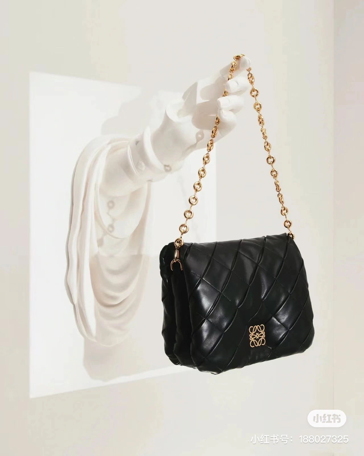 Loewe Satchel Bags Breathable 72086