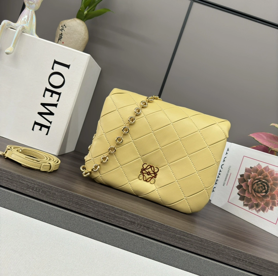 Loewe Satchel Bags Breathable 72084