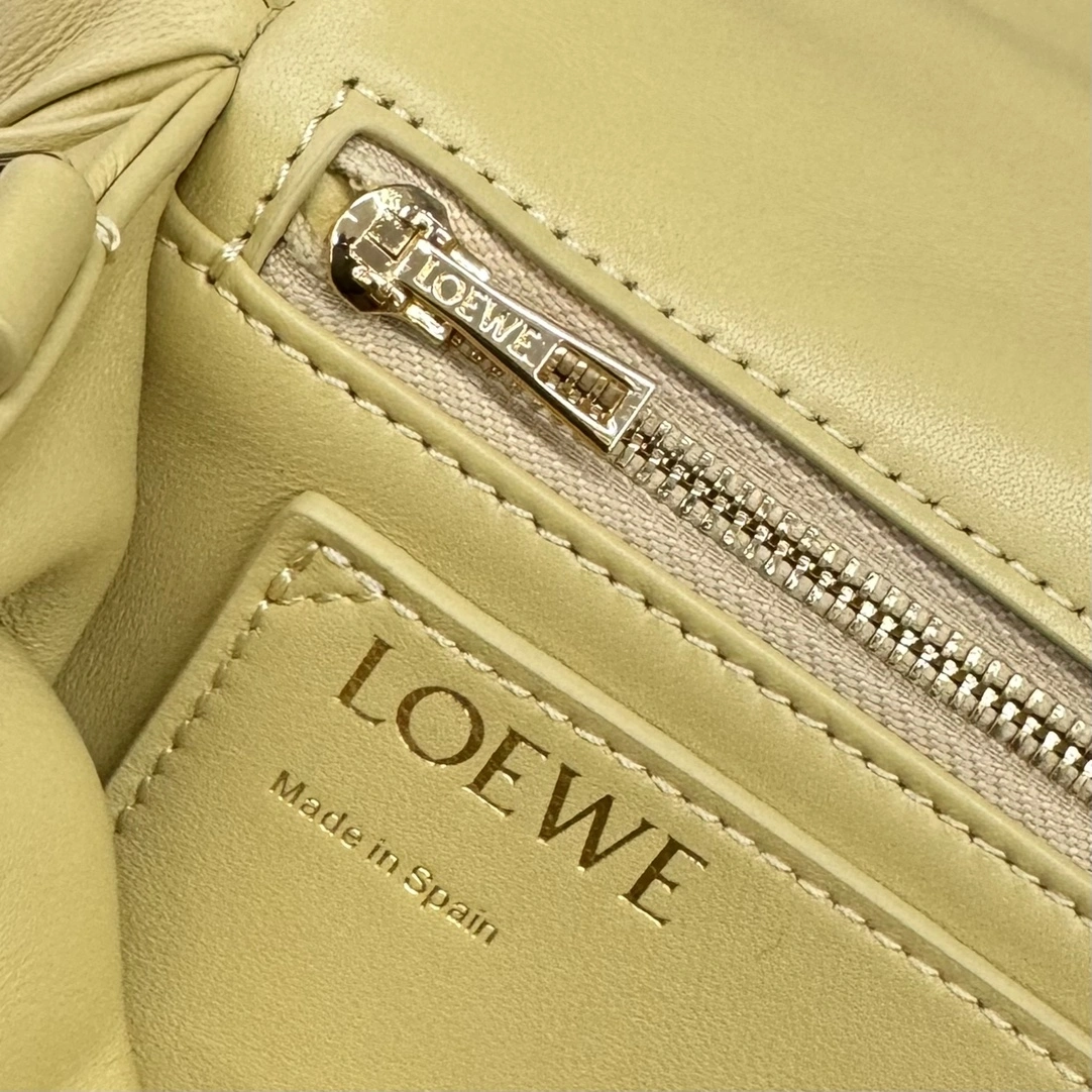 Loewe Satchel Bags Breathable 72084