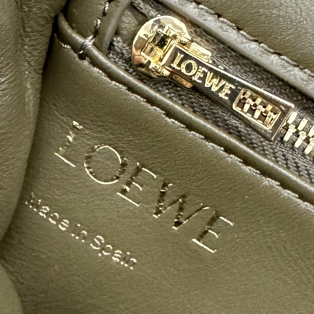 Loewe Satchel Bags Youthful 72068