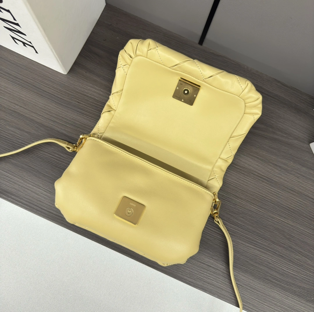 Youthful Loewe Satchel Bags 72067