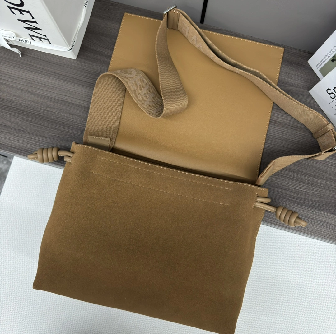 Effortless Loewe Satchel Bags 67172