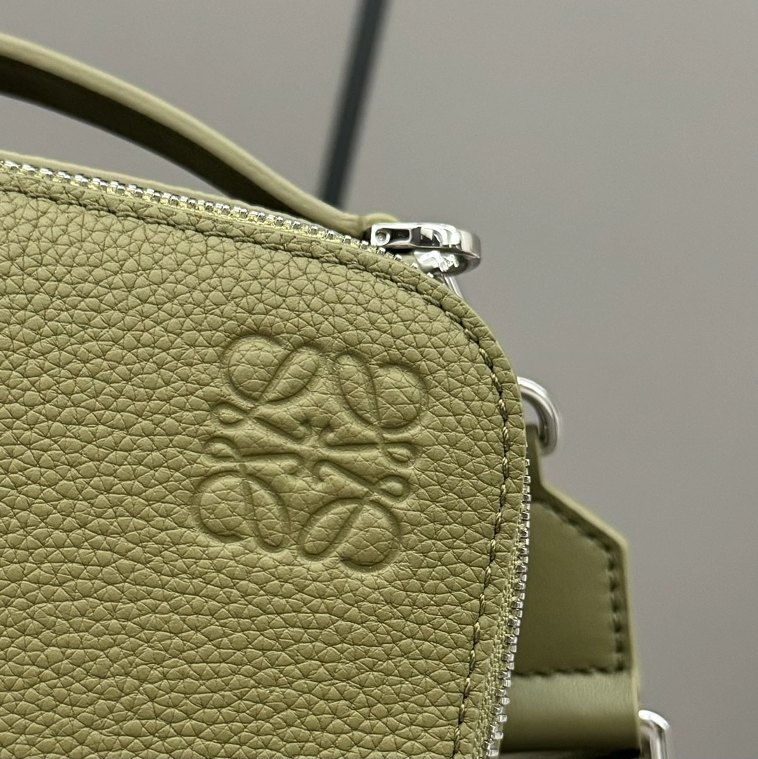 Premium Loewe Satchel Bags 67209