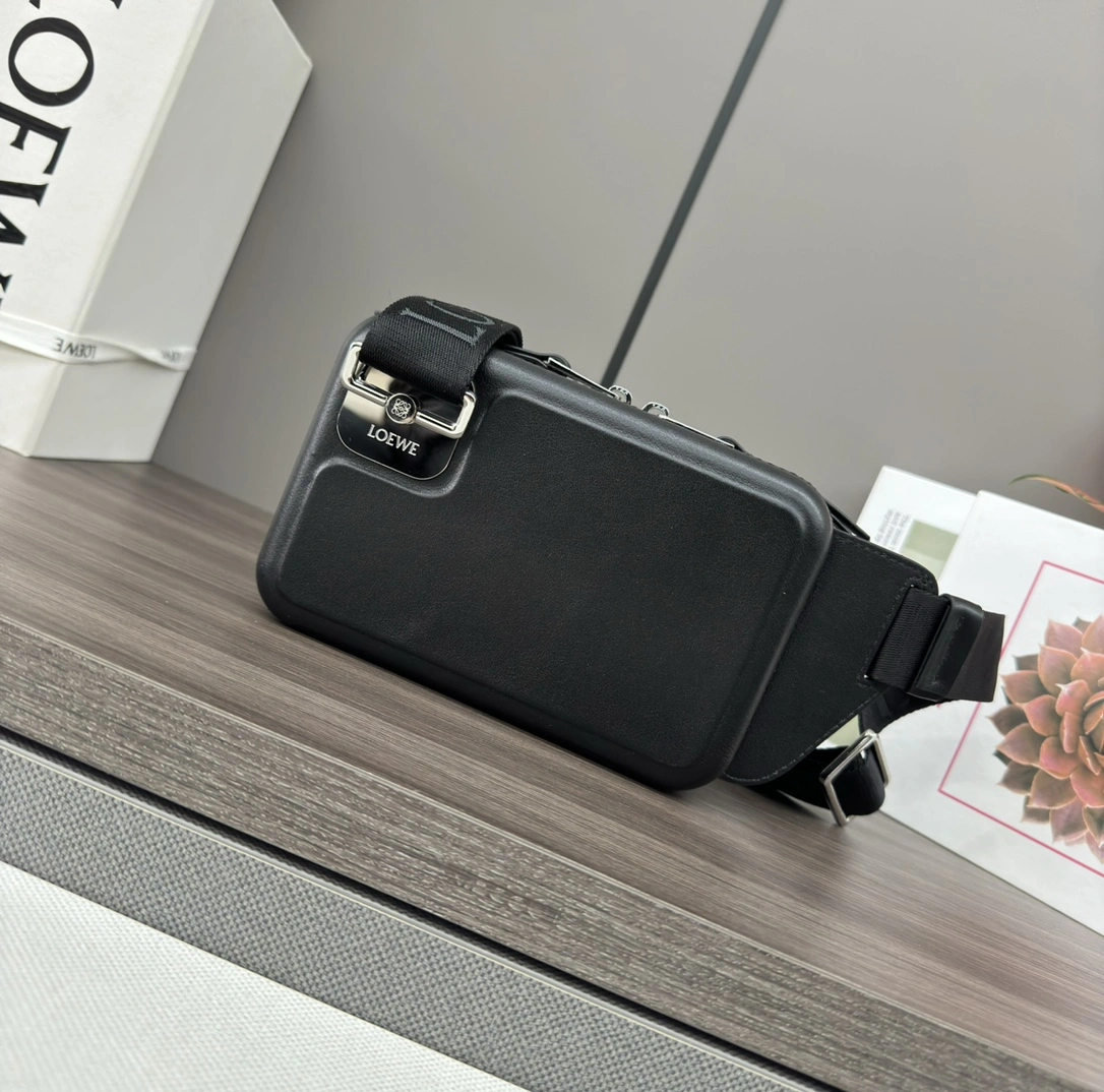 Loewe Satchel Bags Popular 67168