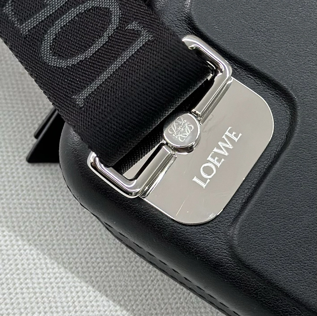 Loewe Satchel Bags Popular 67168