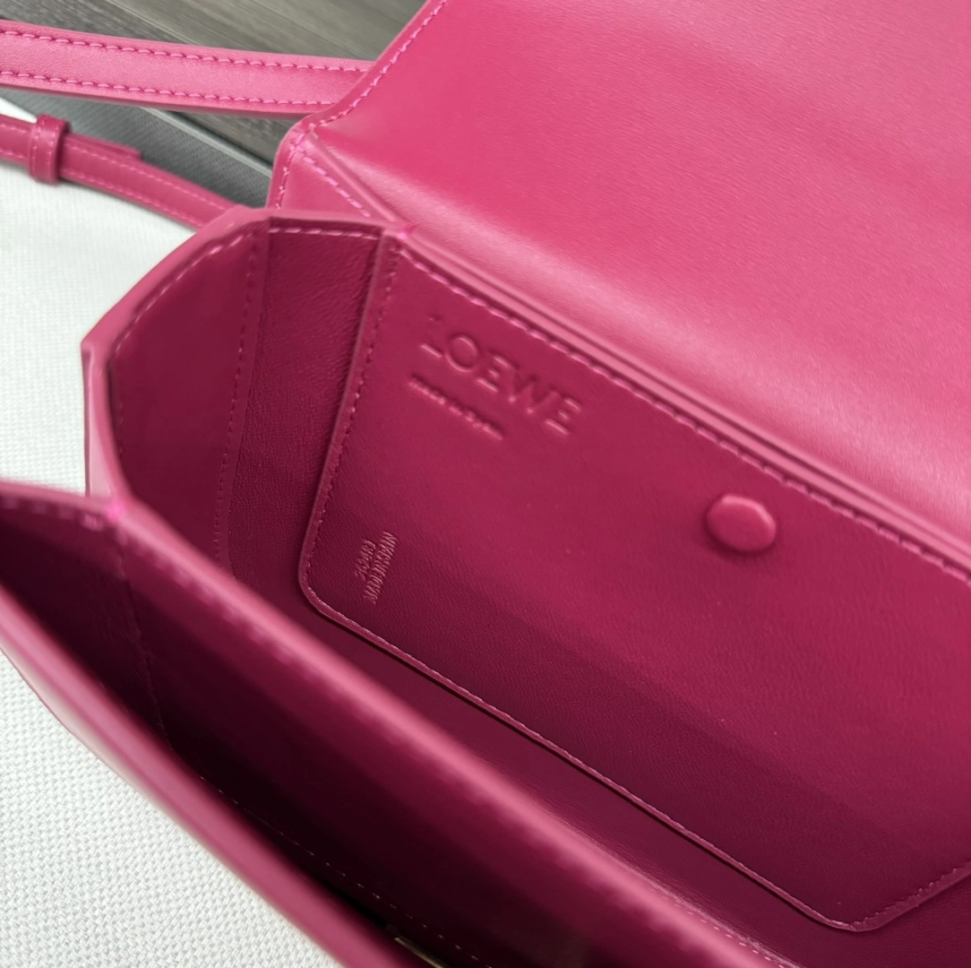 Classic Loewe Satchel Bags 67166