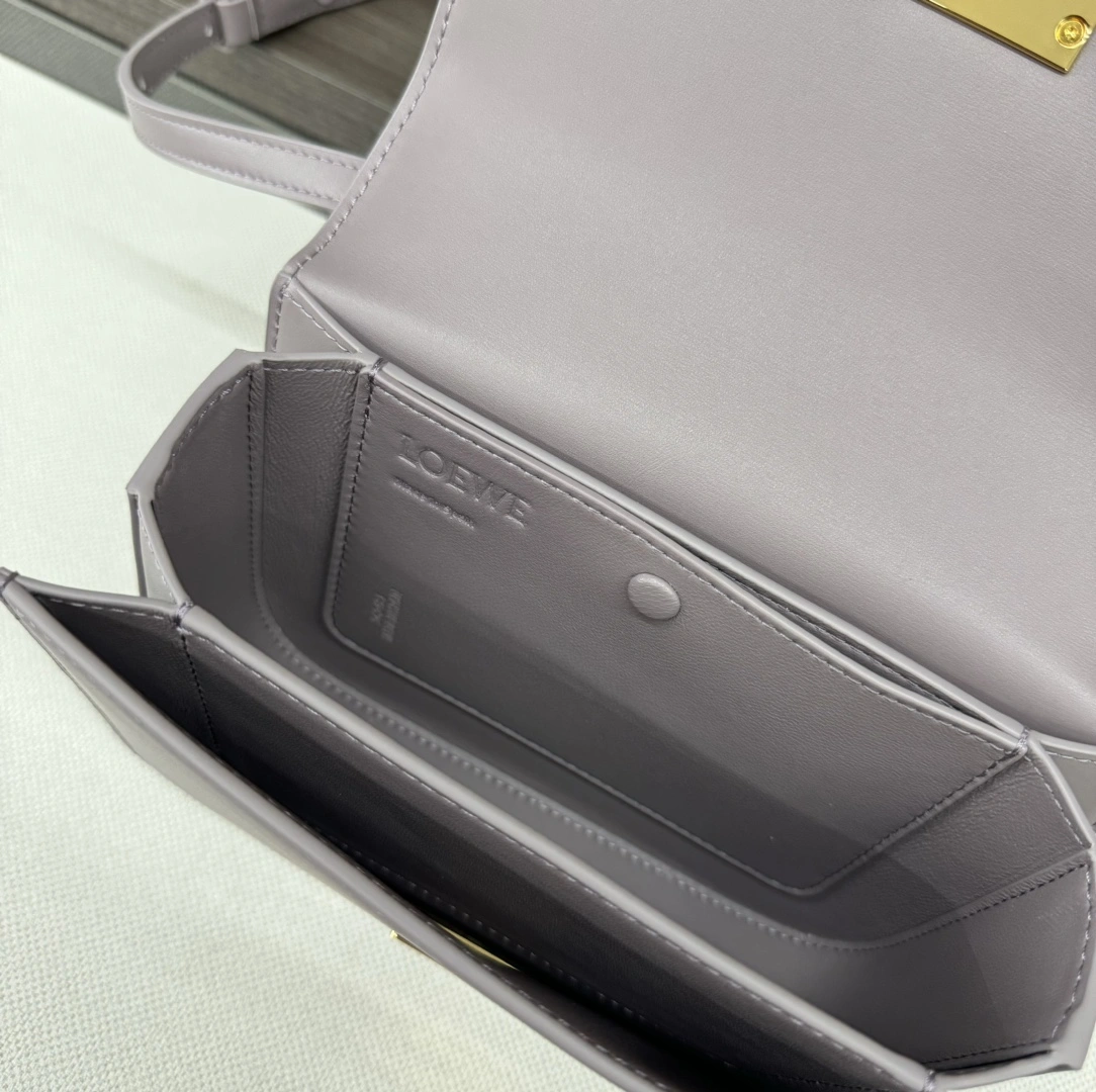 UrbanStyle Loewe Satchel Bags 67157