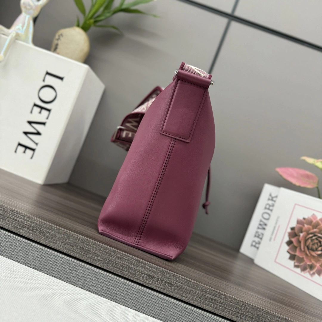 Timeless Loewe Satchel Bags 67163