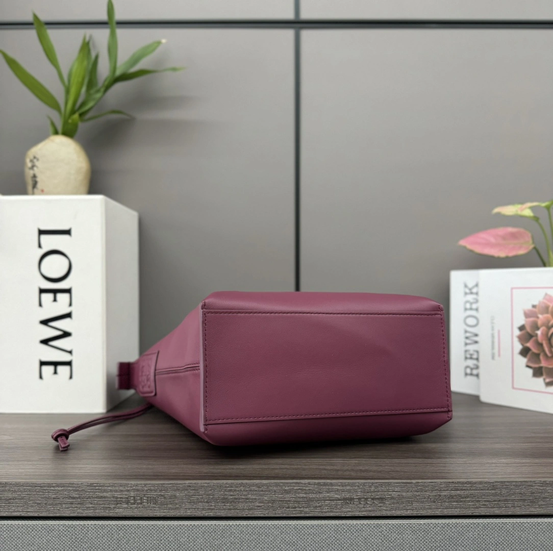 Timeless Loewe Satchel Bags 67163