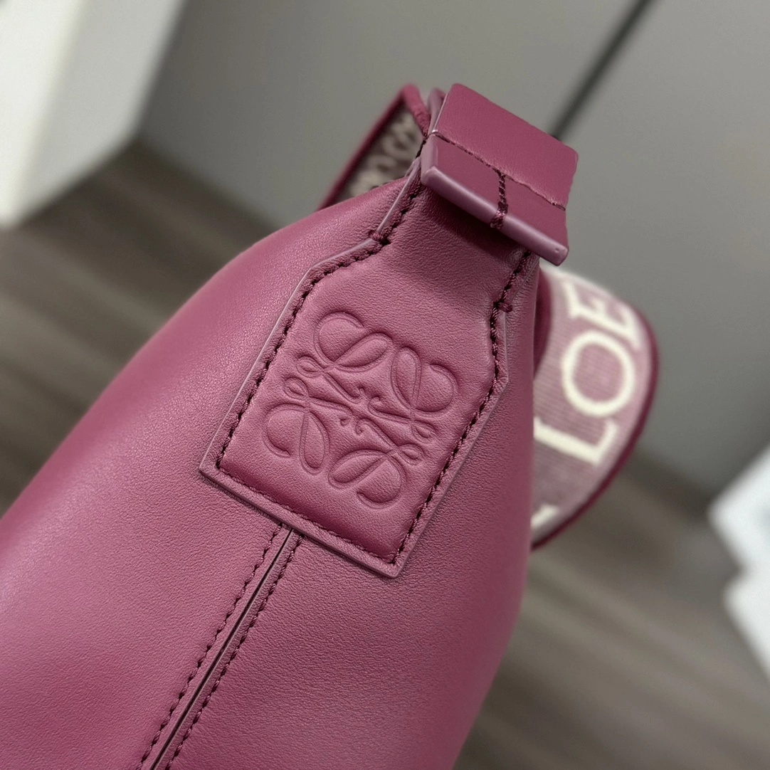 Timeless Loewe Satchel Bags 67163