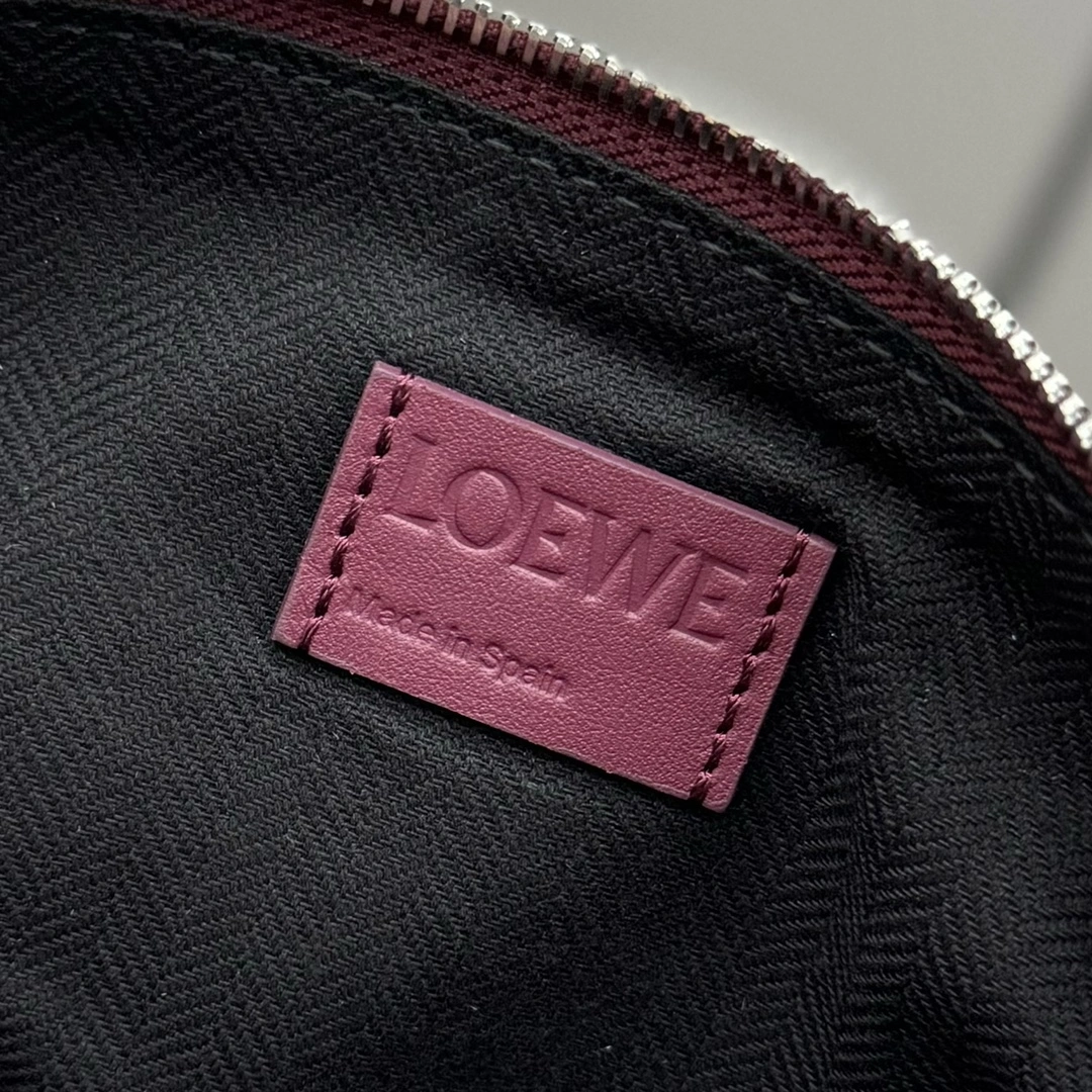 Timeless Loewe Satchel Bags 67163