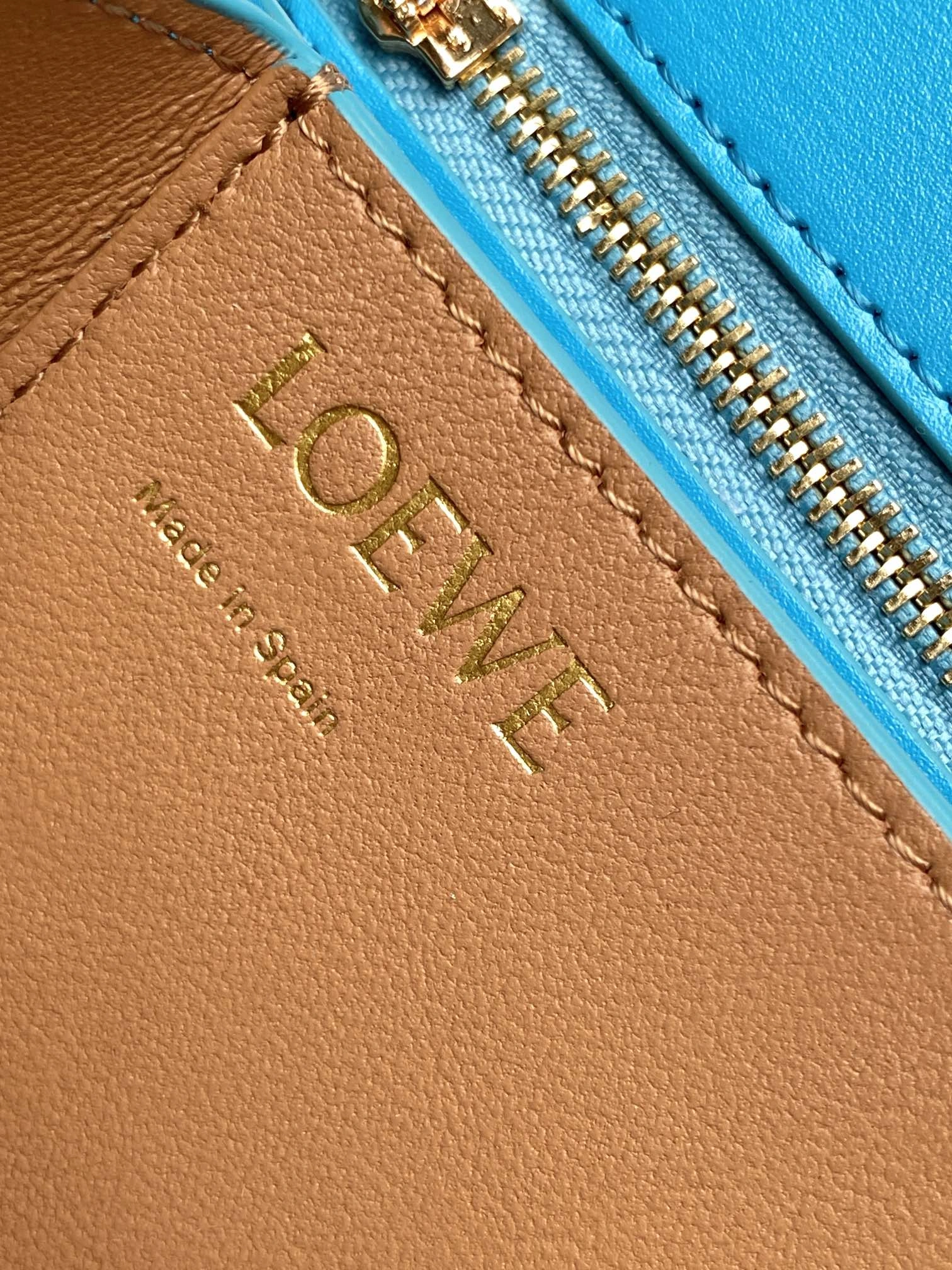 Loewe Satchel Bags TimelessDesign 71905