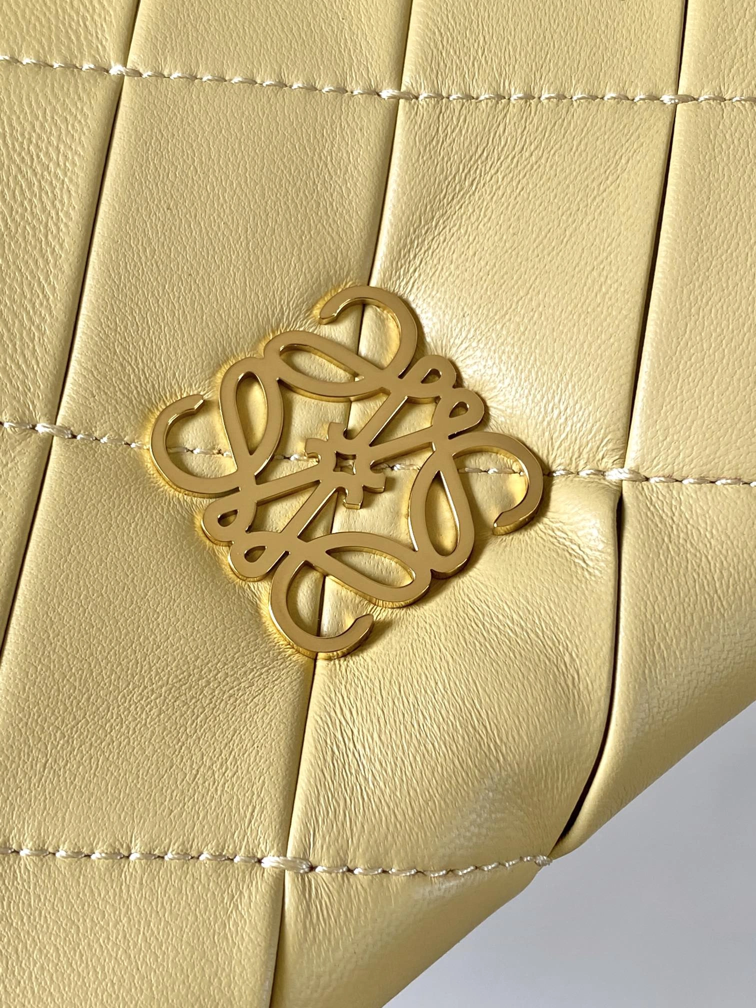 Loewe Satchel Bags Fashionable 71983