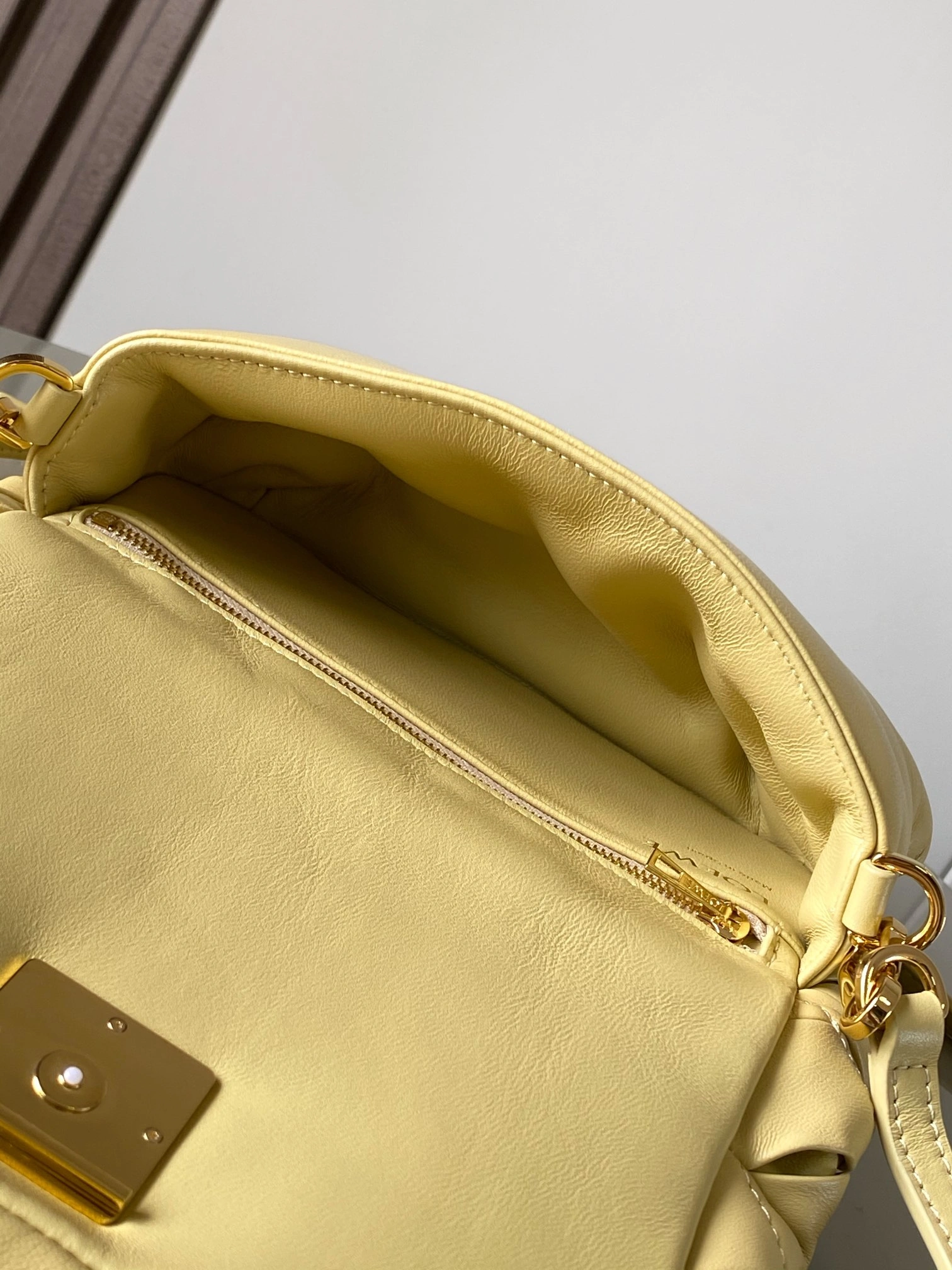 Loewe Satchel Bags Fashionable 71983