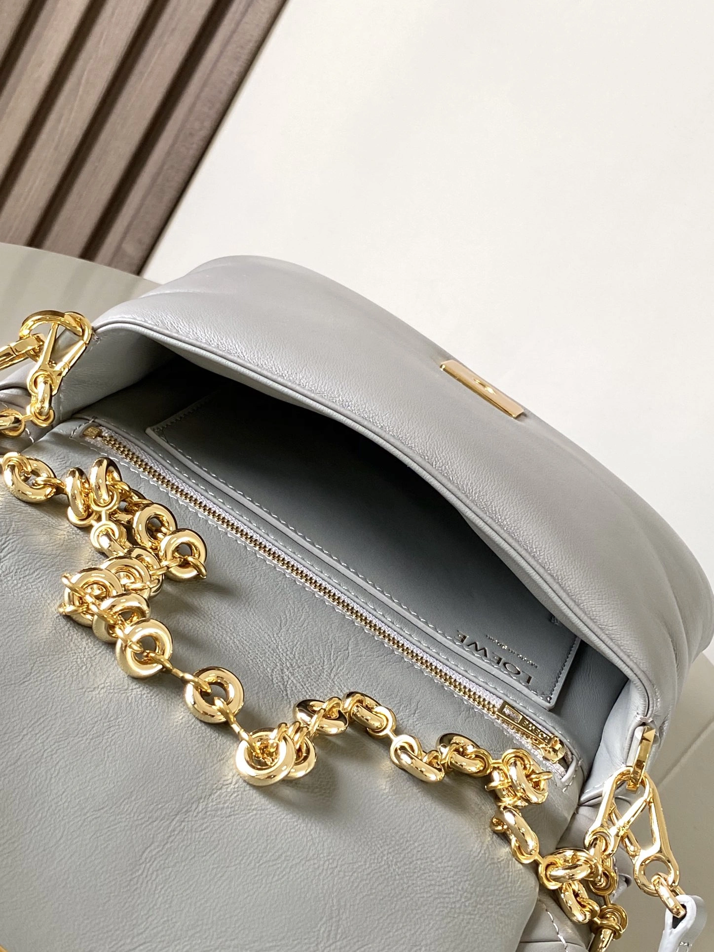 Loewe Satchel Bags Attractive 71944