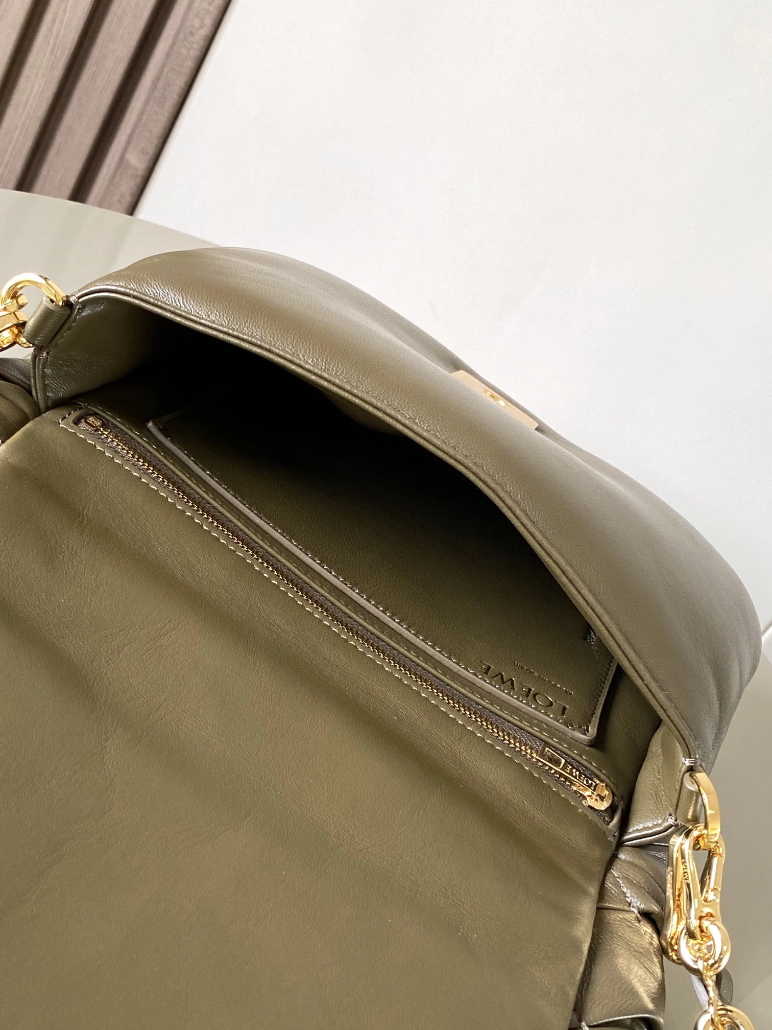 Fashionable Loewe Satchel Bags 71903