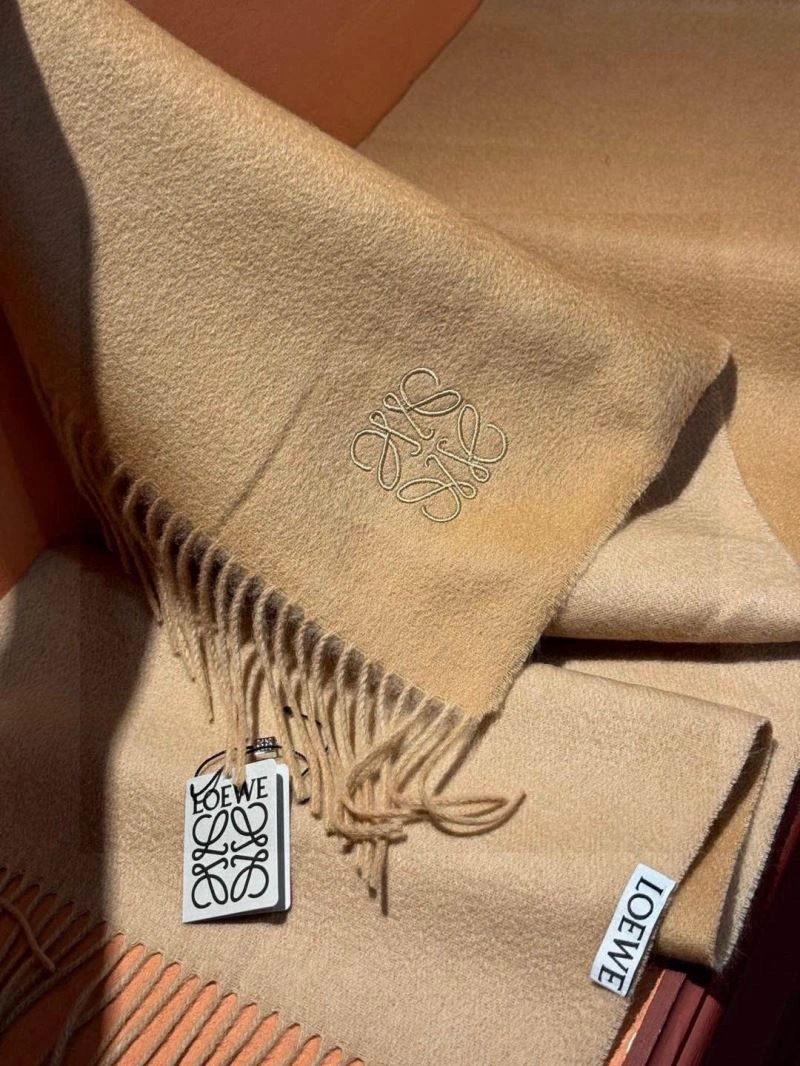 HighPerformance Loewe Scarf 270949