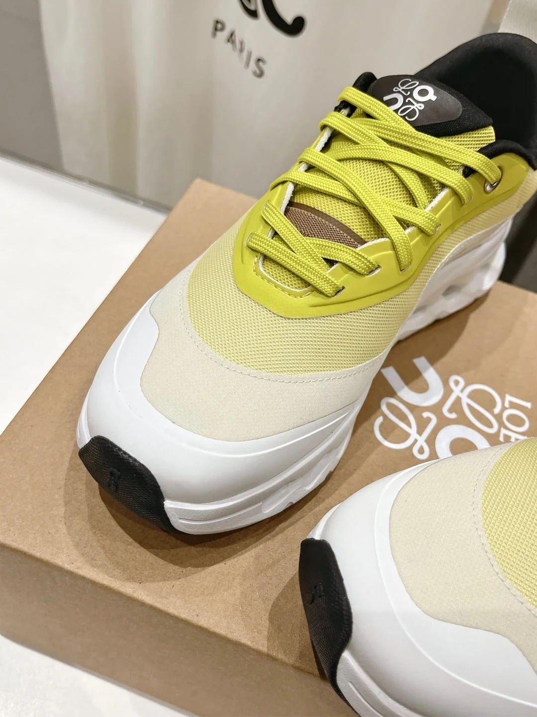 Loewe Shoes Youthful 7764