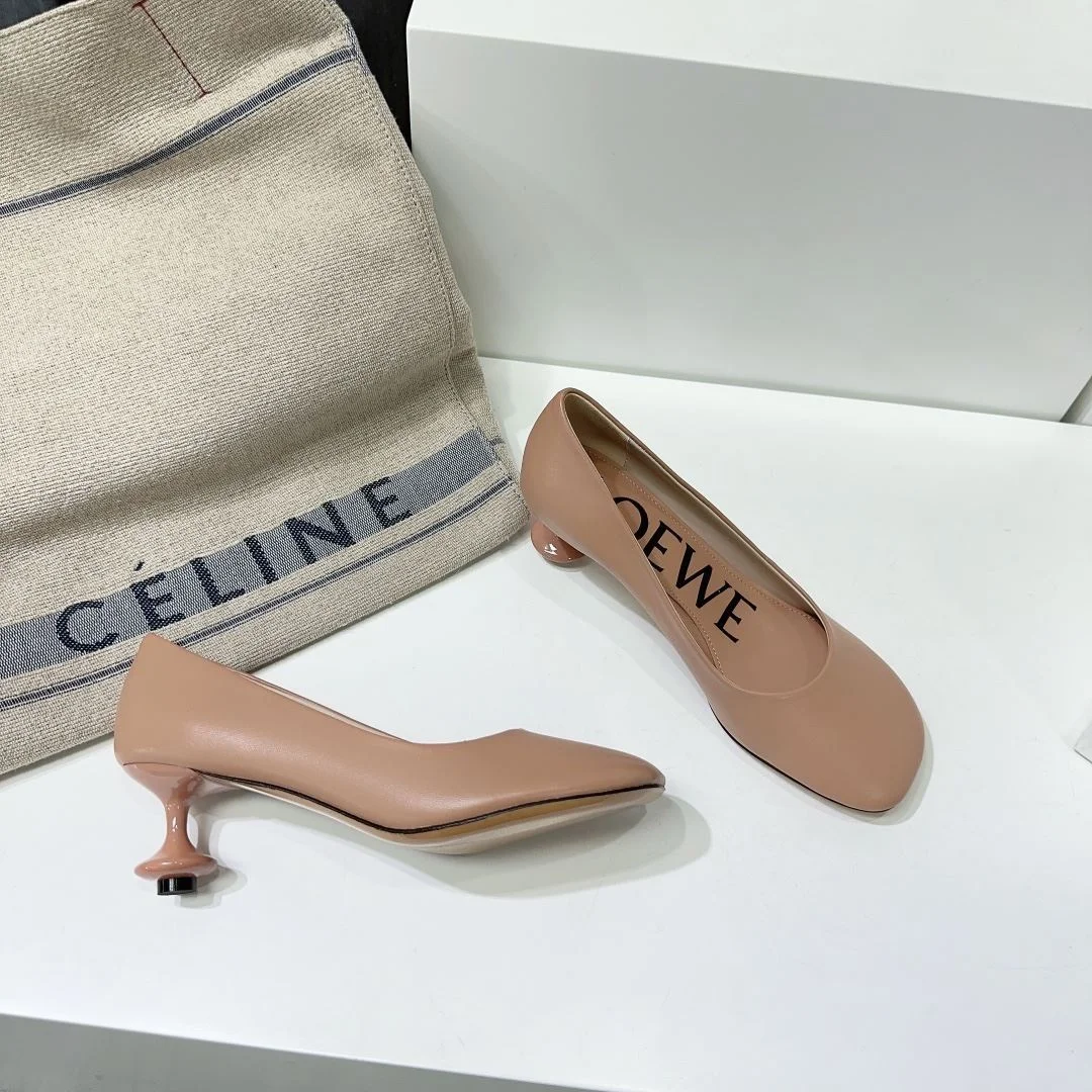 Loewe Shoes Sleek 6279
