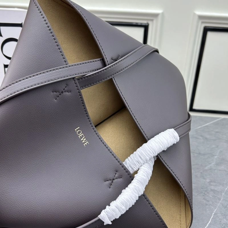Compact Loewe Shopping Bags 83589