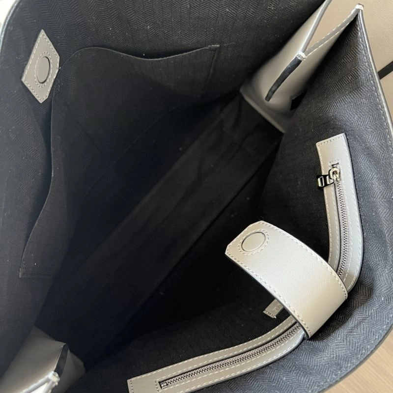 Neat Loewe Shopping Bags 77320