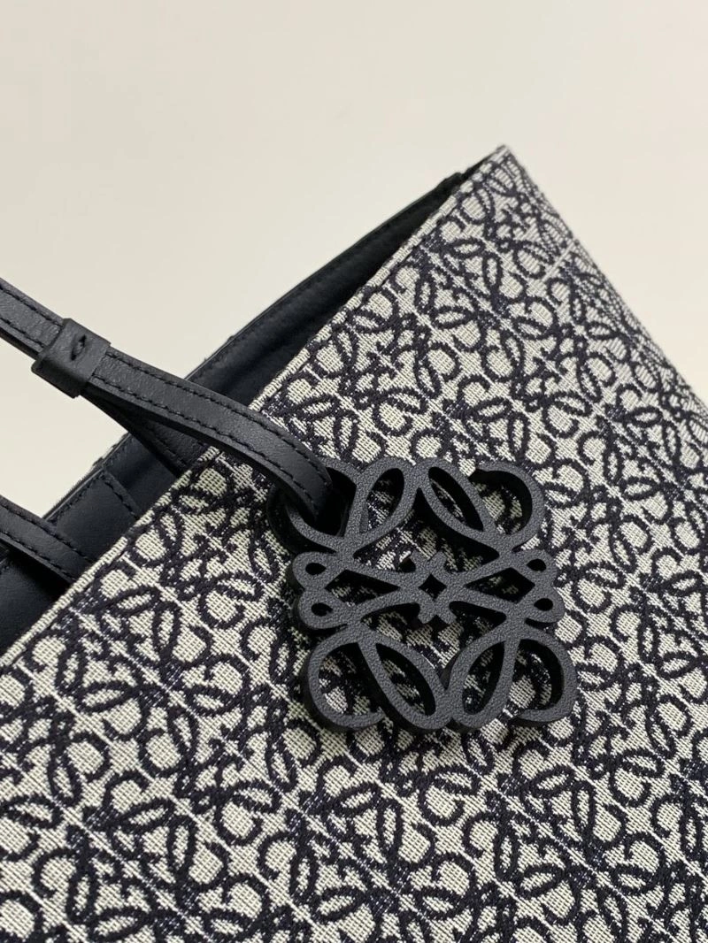 Bold Loewe Shopping Bags 77315