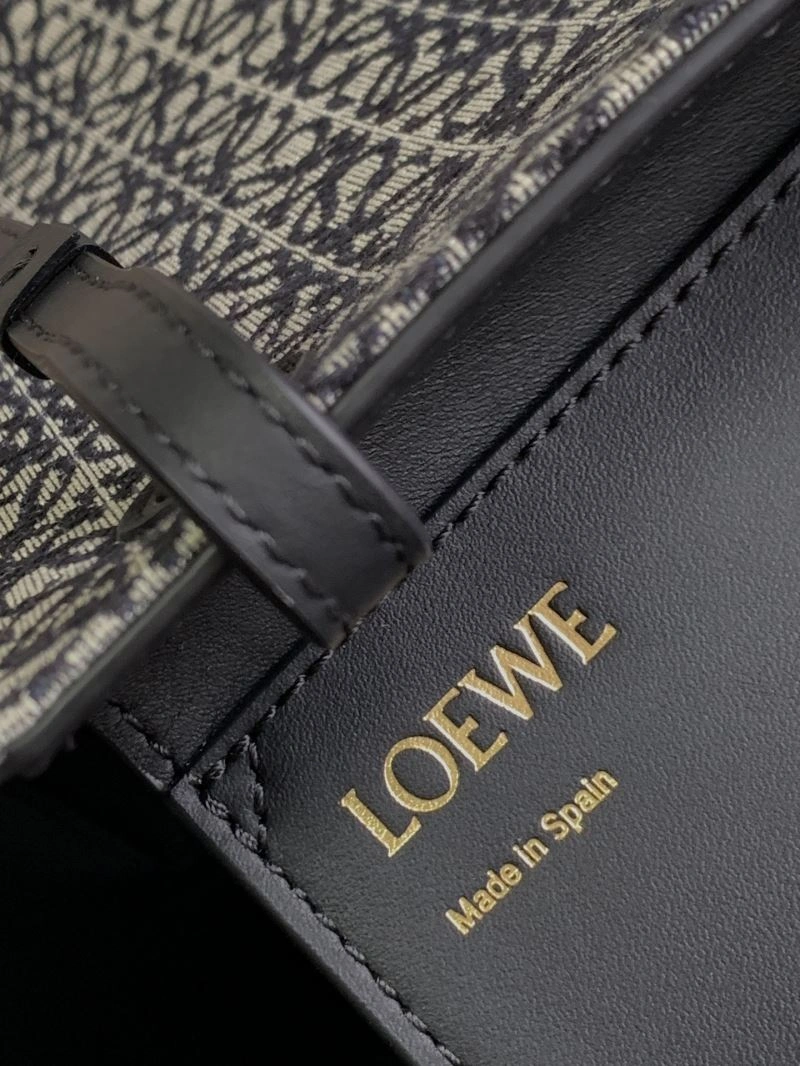 Bold Loewe Shopping Bags 77315