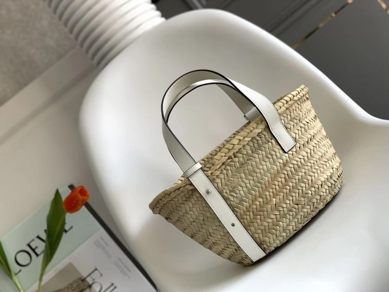 EyeCatching Loewe Shopping Bags 73280