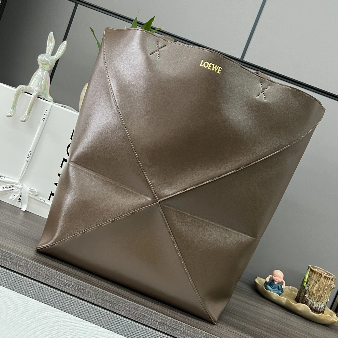 Loewe Shopping Bags Minimalist 72104