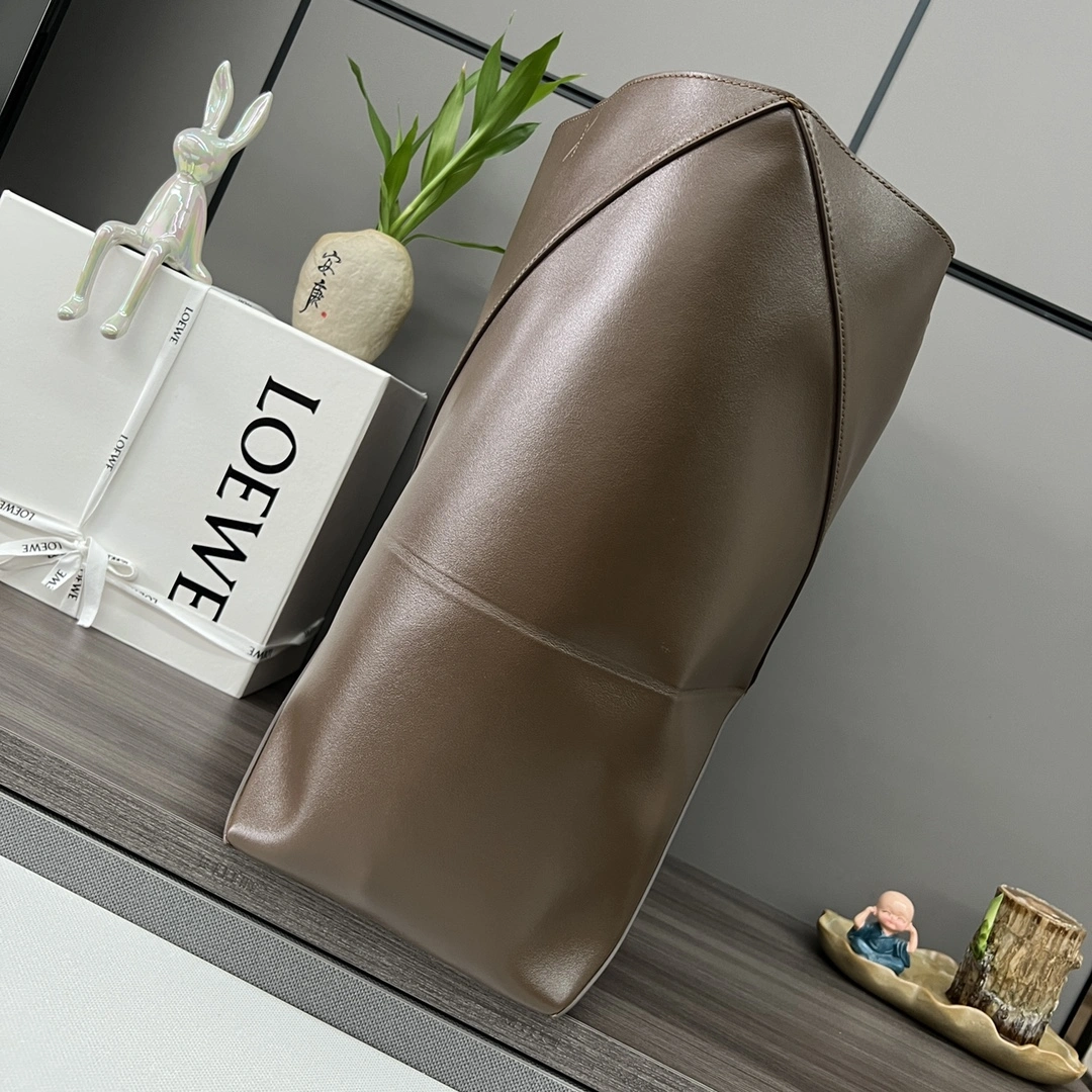 Loewe Shopping Bags Minimalist 72104