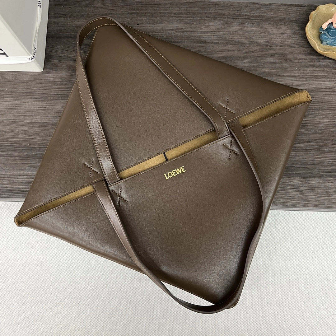 Loewe Shopping Bags Minimalist 72104