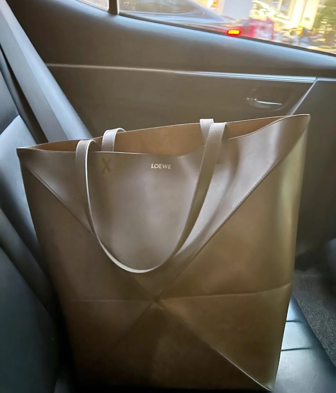 Loewe Shopping Bags Minimalist 72104