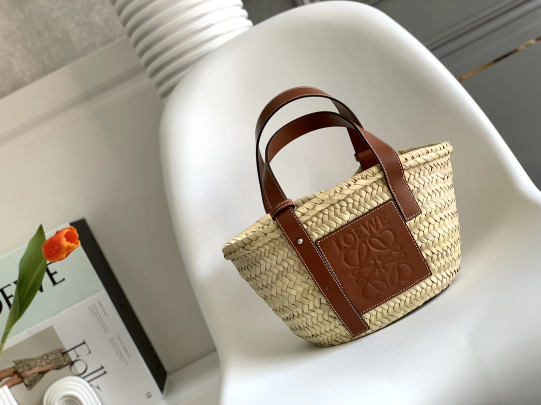 Loewe Shopping Bags Breathable 72111