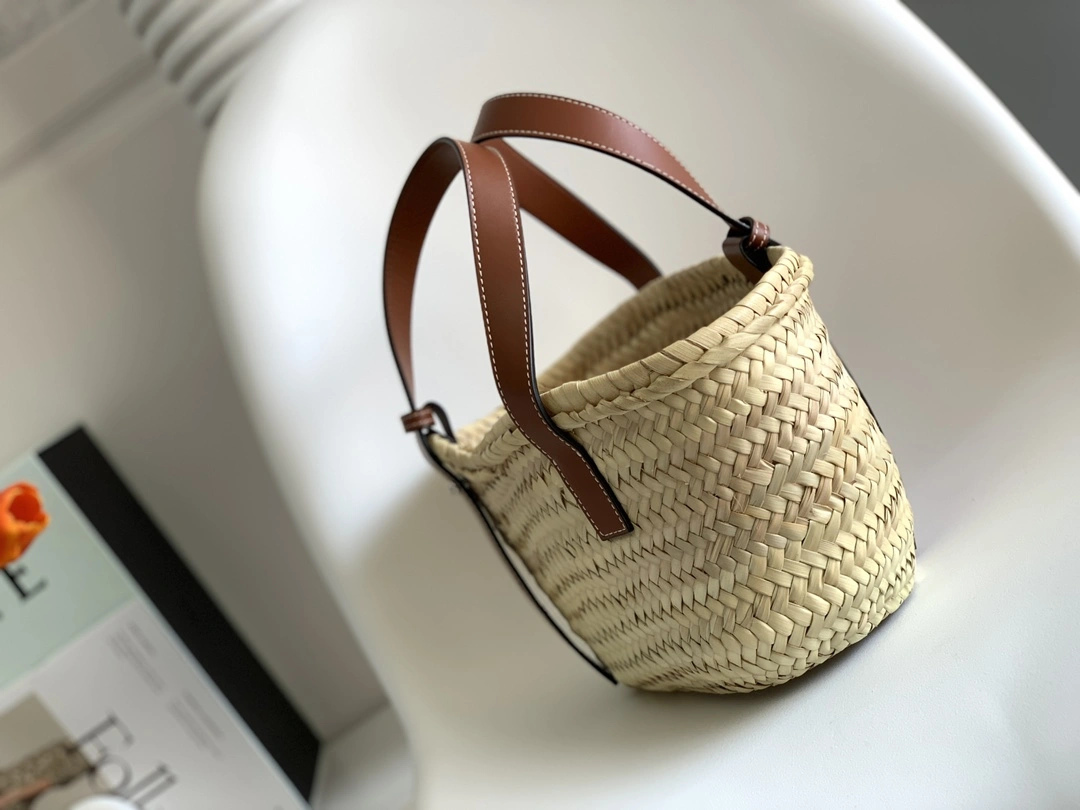Loewe Shopping Bags Breathable 72111