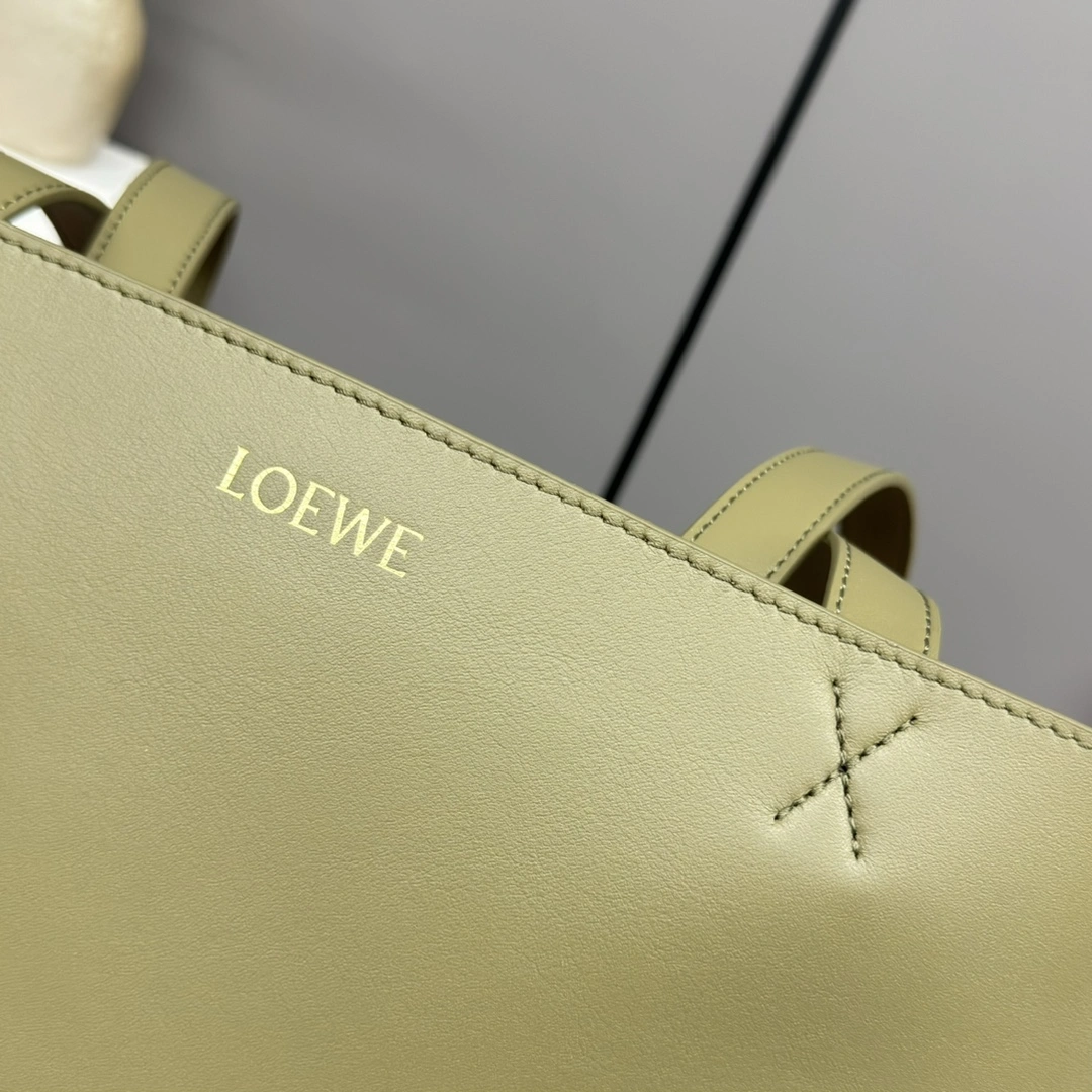 Loewe Shopping Bags Compact 72062