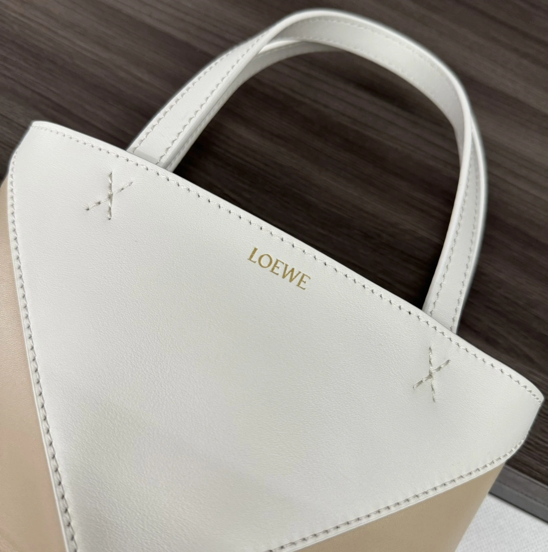 Flexible Loewe Shopping Bags 72073
