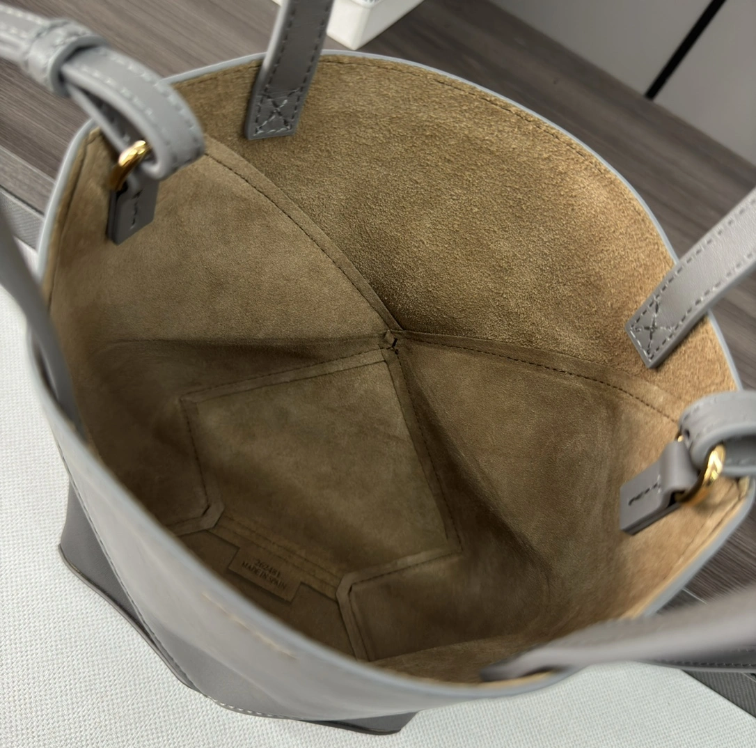 Loewe Shopping Bags Packable 72060