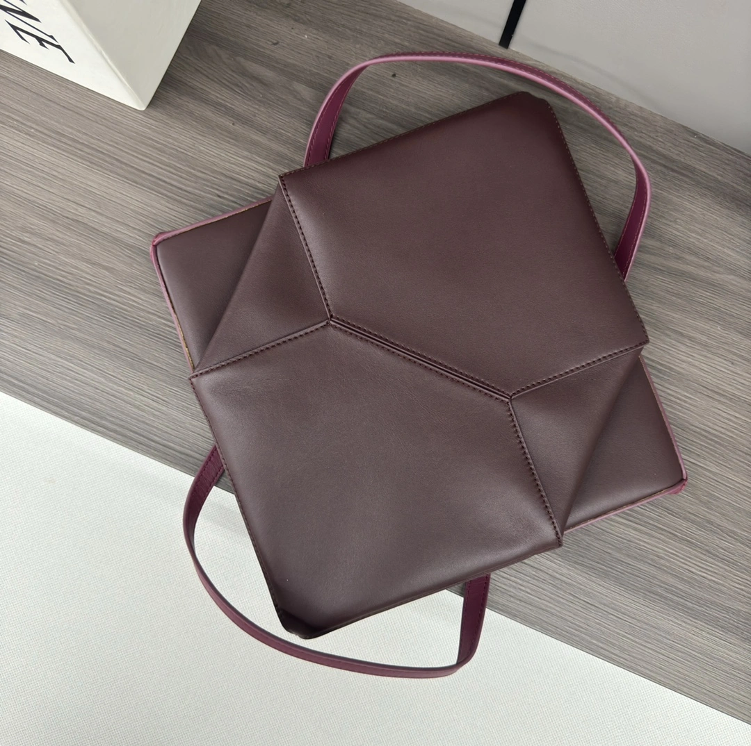 Loewe Shopping Bags RelaxedFit 72089