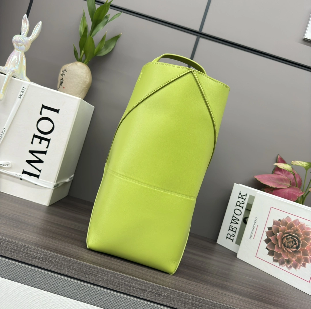 HighPerformance Loewe Shopping Bags 72034