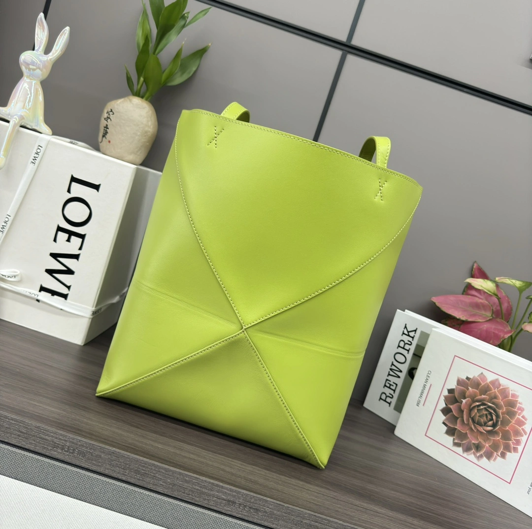 HighPerformance Loewe Shopping Bags 72034