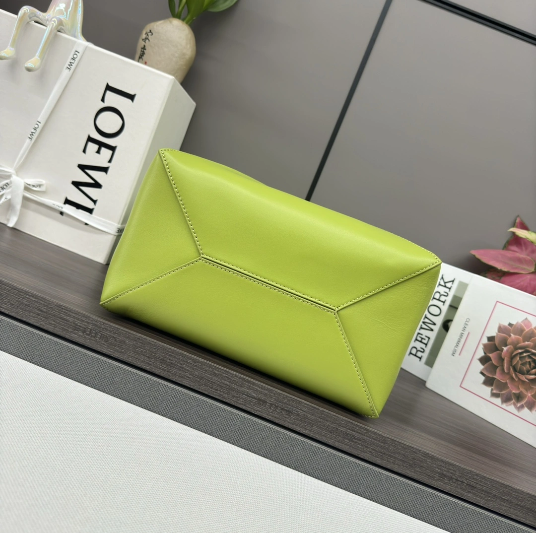 HighPerformance Loewe Shopping Bags 72034
