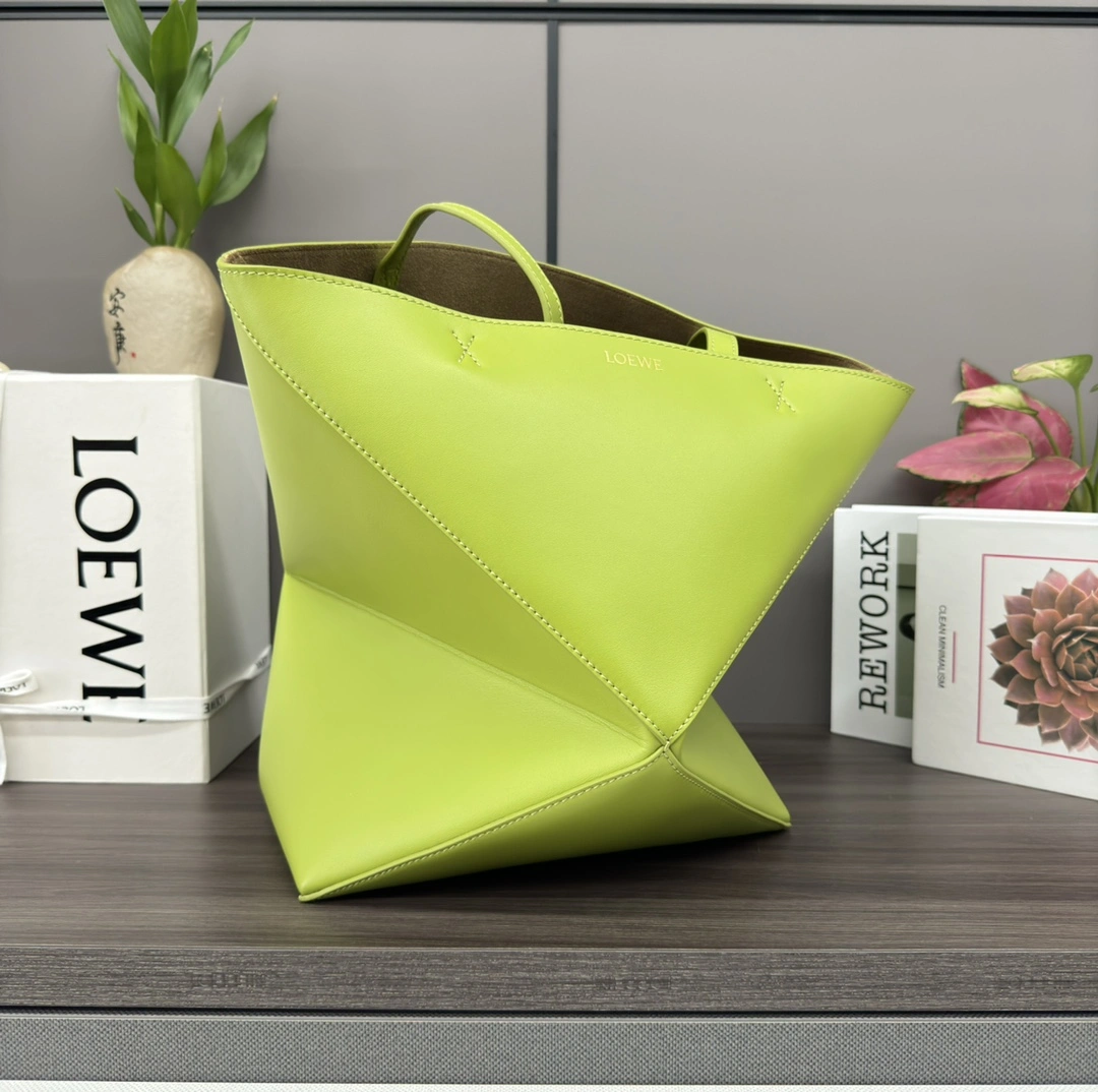 HighPerformance Loewe Shopping Bags 72034